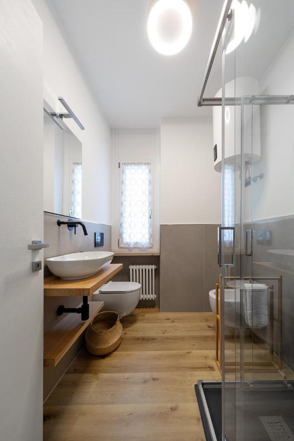 Aosta Centre Apartments - Battaglione 10 Екстер'єр фото